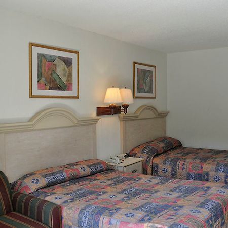 Oyo Hotel Myrtle Beach Kings Hwy Dış mekan fotoğraf