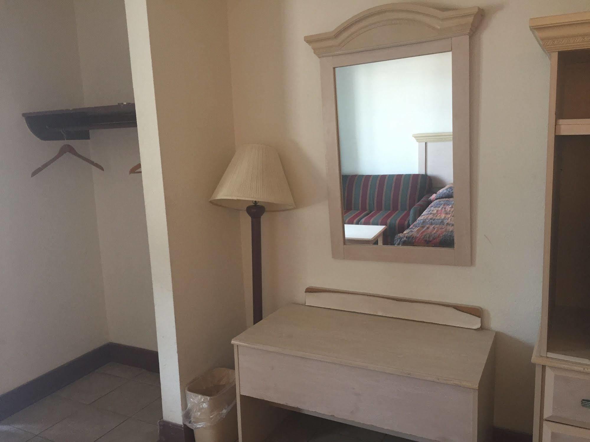 Oyo Hotel Myrtle Beach Kings Hwy Dış mekan fotoğraf
